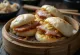 Crispy Pork Belly Bao s křupavým vepřovým masem a kysaným zelím