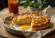 Arepa de Huevo, kukuřičná kapsa plněná vejcem