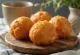 Sata Andagi s batáty, křupavé a lahodné fritované kuličky.